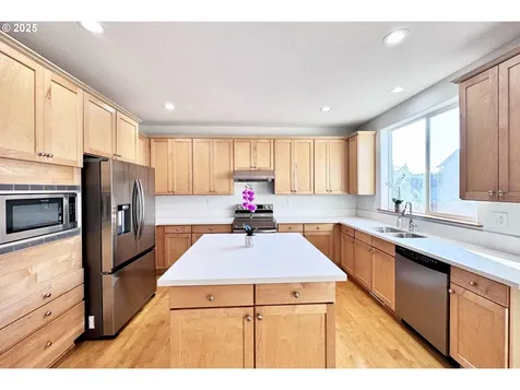 13007 SE Raymond Court Portland OR 97236
