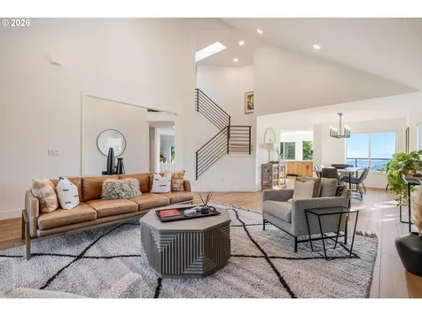 9 Hidalgo Street Lake Oswego OR 97035