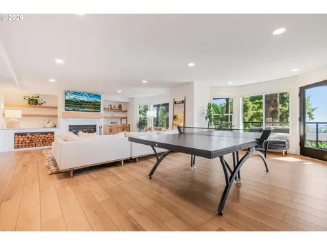 9 Hidalgo Street Lake Oswego OR 97035