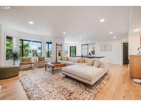 9 Hidalgo Street Lake Oswego OR 97035