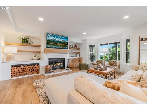 9 Hidalgo Street Lake Oswego OR 97035