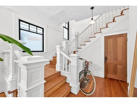 2935 SE Yamhill Street Portland OR 97214
