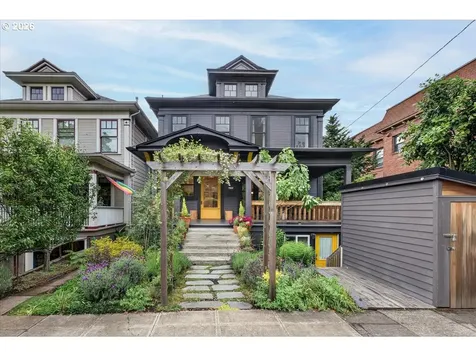 2935 SE Yamhill Street Portland OR 97214