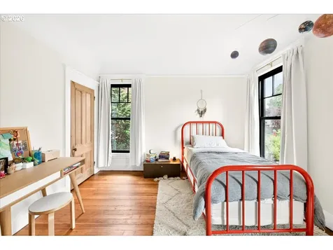 2935 SE Yamhill Street Portland OR 97214