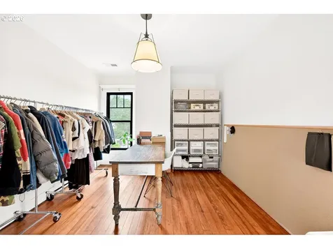 2935 SE Yamhill Street Portland OR 97214