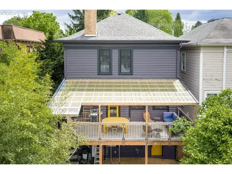 2935 SE Yamhill Street Portland OR 97214