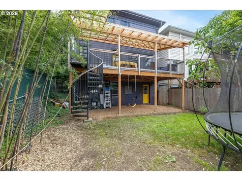 2935 SE Yamhill Street Portland OR 97214
