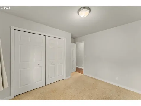 459 SE Oakbriar Avenue Roseburg OR 97470