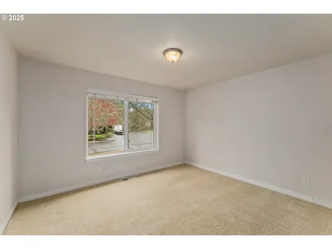 459 SE Oakbriar Avenue Roseburg OR 97470