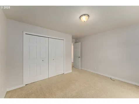 459 SE Oakbriar Avenue Roseburg OR 97470