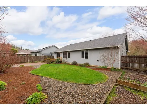 459 SE Oakbriar Avenue Roseburg OR 97470