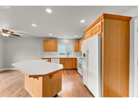 459 SE Oakbriar Avenue Roseburg OR 97470