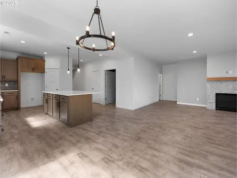 1298 NE Moore Avenue Estacada OR 97023