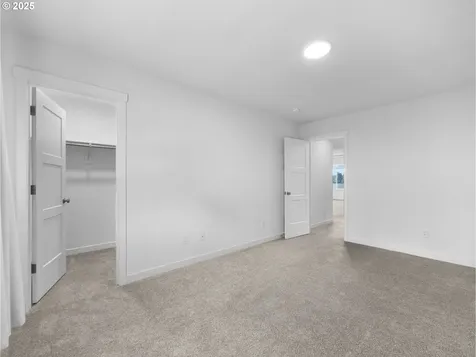 1298 NE Moore Avenue Estacada OR 97023