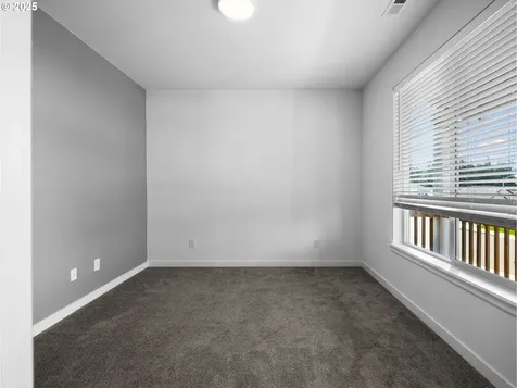 1298 NE Moore Avenue Estacada OR 97023