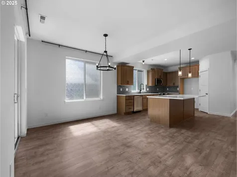 1298 NE Moore Avenue Estacada OR 97023