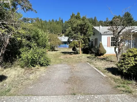 48345 Commercial Street Oakridge OR 97463