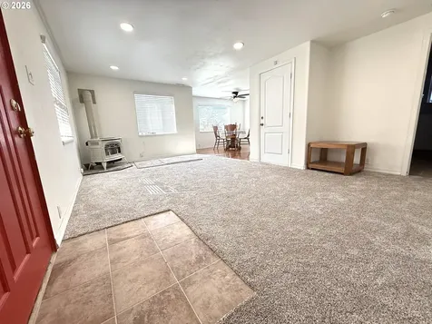 584 Exchange Street North Bend OR 97459
