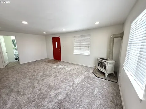 584 Exchange Street North Bend OR 97459