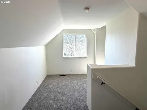 584 Exchange Street North Bend OR 97459