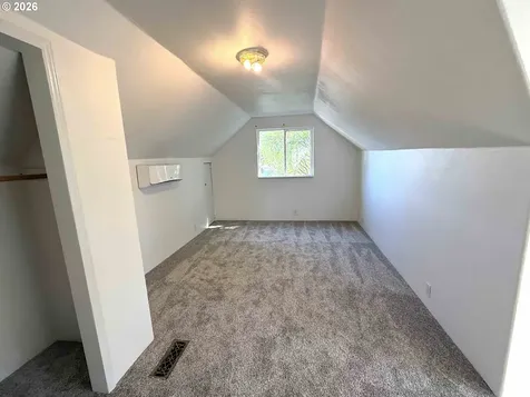 584 Exchange Street North Bend OR 97459