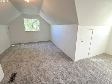 584 Exchange Street North Bend OR 97459