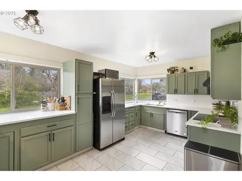 1336 NE Evans Street Mcminnville OR 97128
