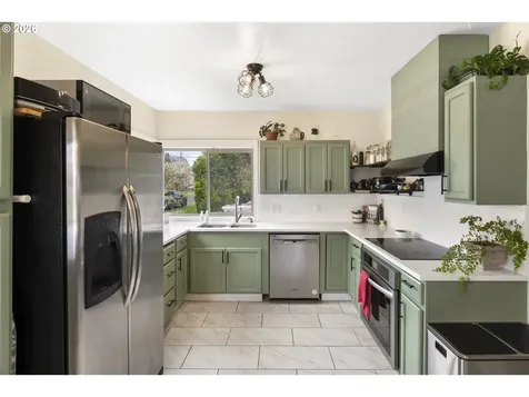 1336 NE Evans Street Mcminnville OR 97128