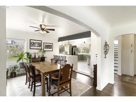 1336 NE Evans Street Mcminnville OR 97128