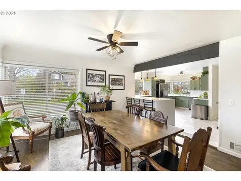1336 NE Evans Street Mcminnville OR 97128