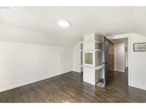 1336 NE Evans Street Mcminnville OR 97128