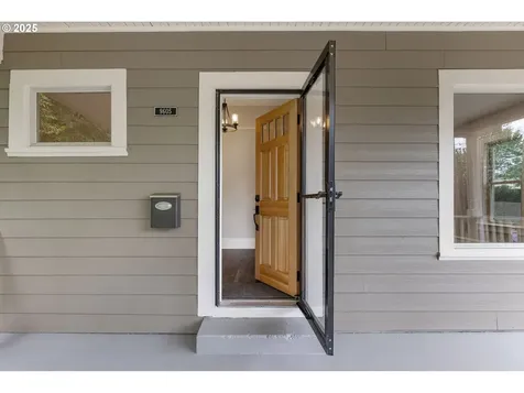 9605 N Hodge Avenue Portland OR 97203