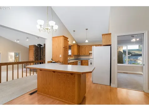 4321 Collins Way Lake Oswego OR 97035