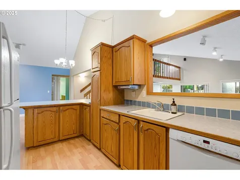 4321 Collins Way Lake Oswego OR 97035