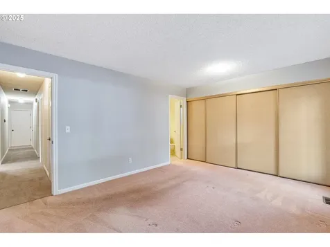 4321 Collins Way Lake Oswego OR 97035