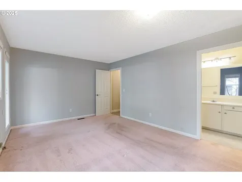4321 Collins Way Lake Oswego OR 97035