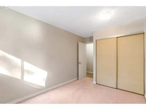 4321 Collins Way Lake Oswego OR 97035