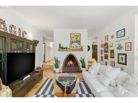 6011 SW Salmon Street Portland OR 97221