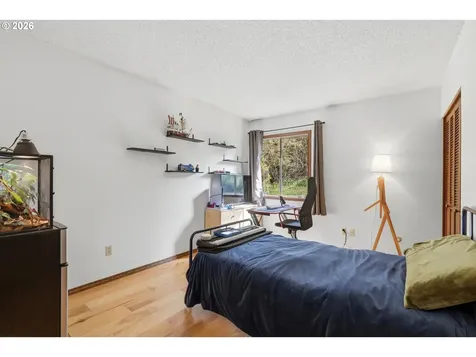 6011 SW Salmon Street Portland OR 97221