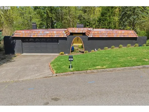 6011 SW Salmon Street Portland OR 97221