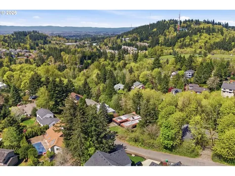 6011 SW Salmon Street Portland OR 97221
