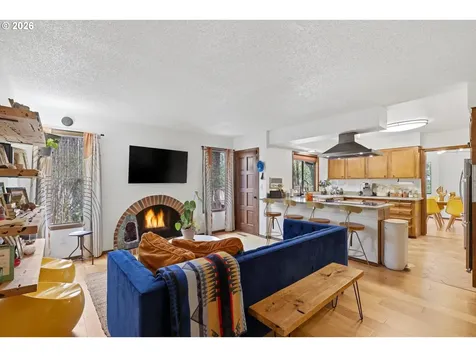 6011 SW Salmon Street Portland OR 97221