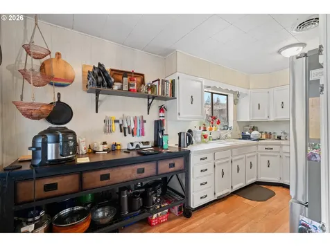 120 N Gilmore Street Heppner OR 97836