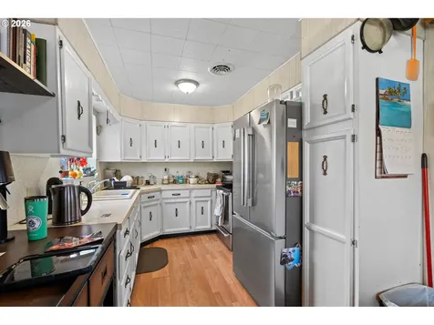 120 N Gilmore Street Heppner OR 97836