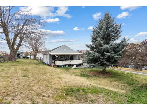 120 N Gilmore Street Heppner OR 97836