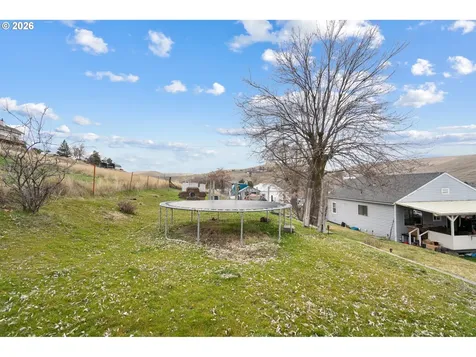 120 N Gilmore Street Heppner OR 97836