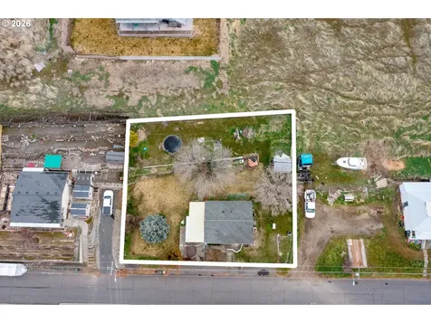 120 N Gilmore Street Heppner OR 97836