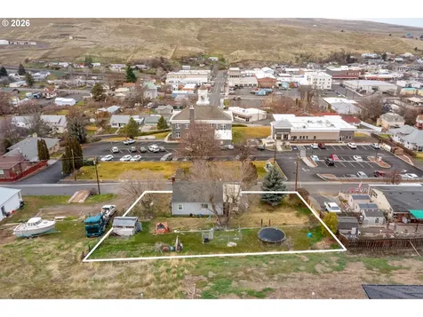 120 N Gilmore Street Heppner OR 97836