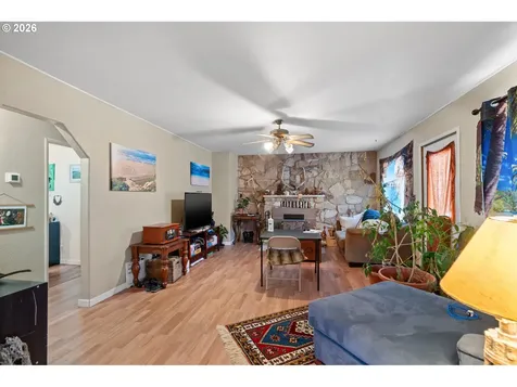 120 N Gilmore Street Heppner OR 97836