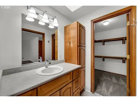 8413 NE 64th Circle Vancouver WA 98662